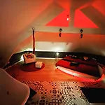 Redroom Loveroom Privative Insolite Theme 50 Nuances De Grey