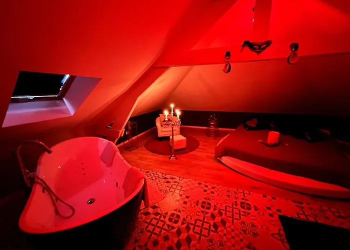 Redroom 50 Nuances De Grey Hotel